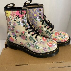 Dr Doc Martens Women's Size 5 Floral Leather Ankle 1460 Combat Boots NIB